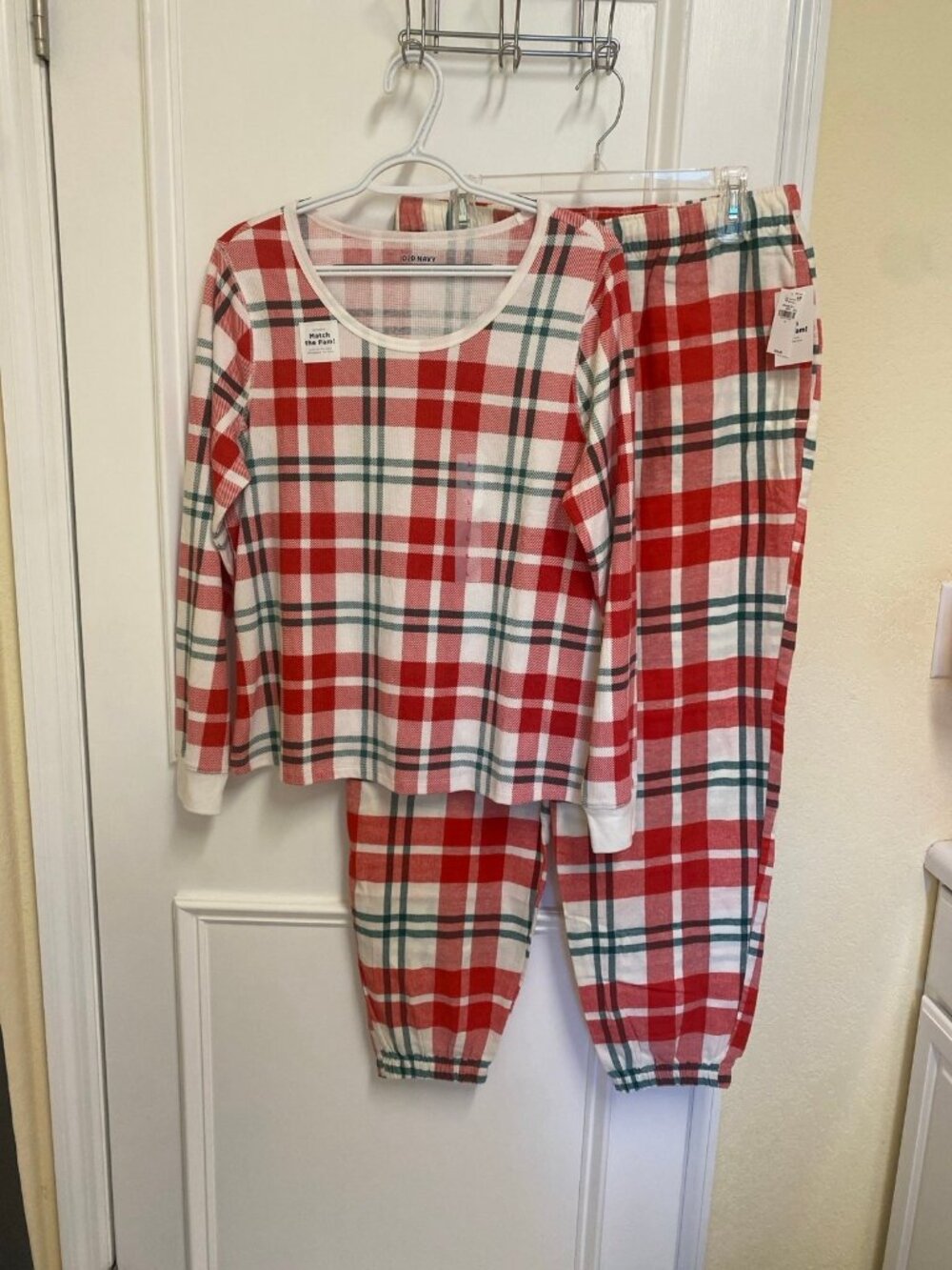 NWT Old Navy Christmas Holiday Winter Flannel Pajama Set Size Large (12-14)